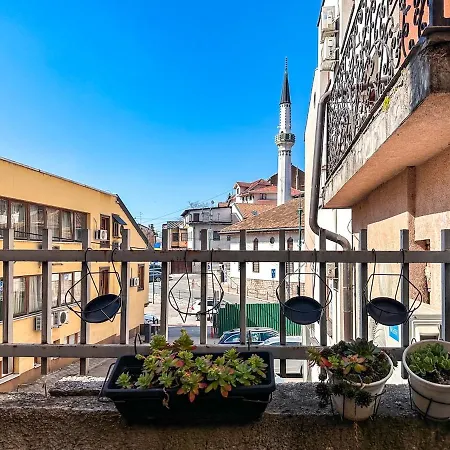 Cheyf Duck At Bascarsija - Old Town سراييفو