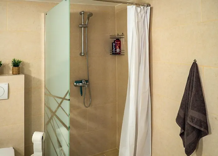 Cheyf Duck House In The Bascarsija Old Town * Sarajevo